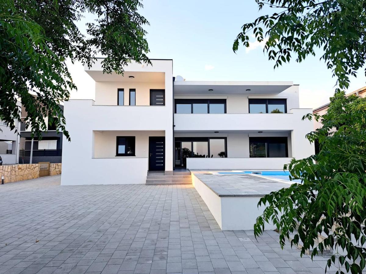 Villa Leptiric Vir Zewnętrze zdjęcie